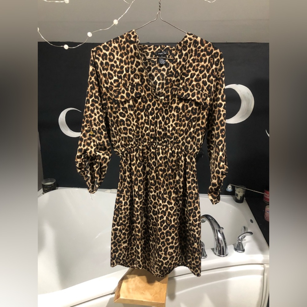 Cute Leopard print dress